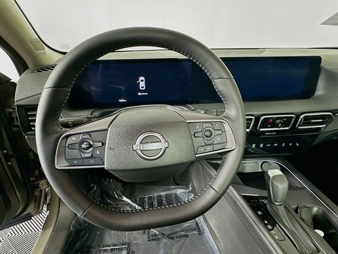 Certified 2026 Nissan Sentra SV w/ SV Convenience Package FWD image 17