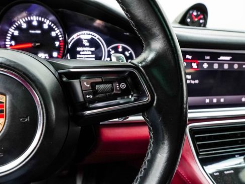 Used 2023 Porsche Panamera 4 Platinum Edition image 36