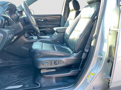 Used 2022 Chevrolet Traverse RS w/ LPO, Floor Liner Package image 19