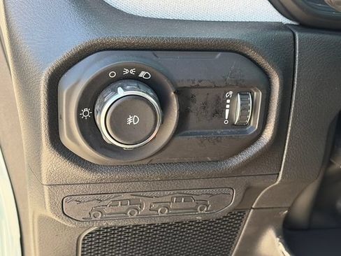 Used 2024 Jeep Wrangler Unlimited Sport AWD/4WD image 18