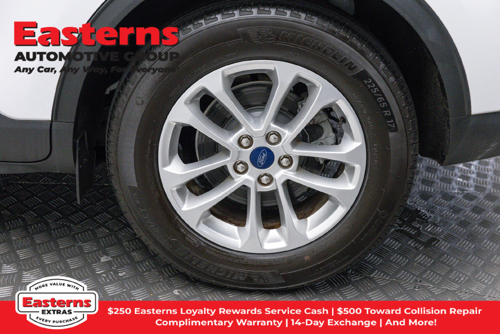 Used 2022 Ford Escape SE FWD image 9