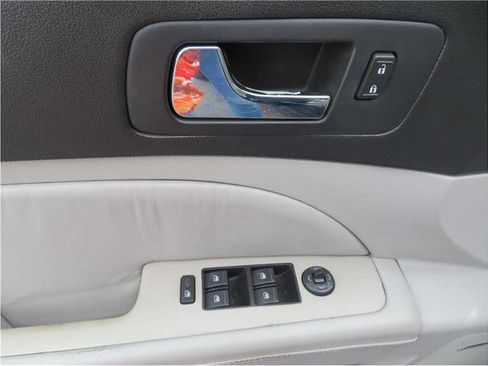 Used 2005 Cadillac STS w/ Preferred Equipment Group image 12