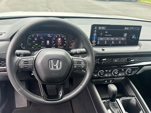 Used 2024 Honda Accord EX-L image 12
