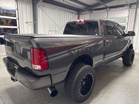 Used 2018 RAM 3500 Big Horn w/ Sport Appearance Group AWD/4WD image 16