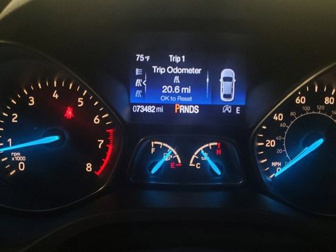 Used 2017 Ford Escape SE image 23