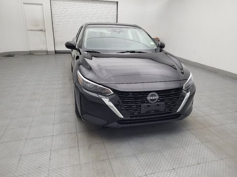 Used 2025 Nissan Sentra SV FWD image 14