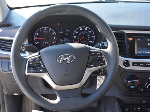 Used 2022 Hyundai Accent SE image 17