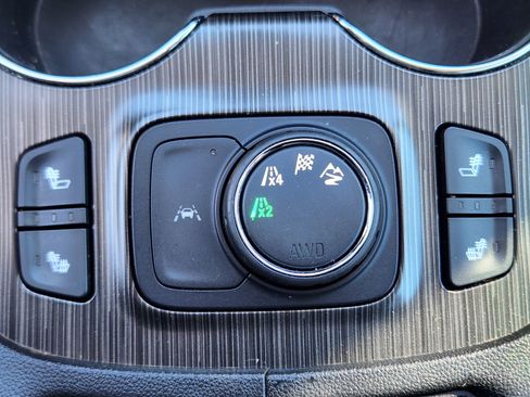 Used 2021 GMC Acadia SLT w/ LPO, Bright Accent Package image 17