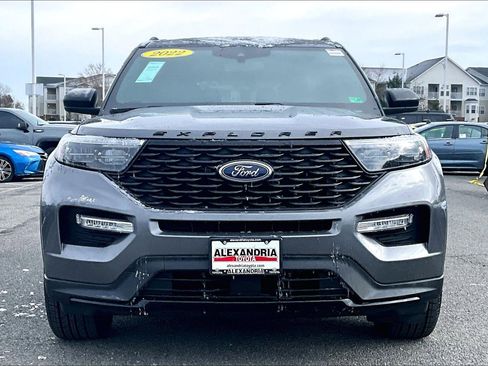 Used 2022 Ford Explorer ST-Line image 3