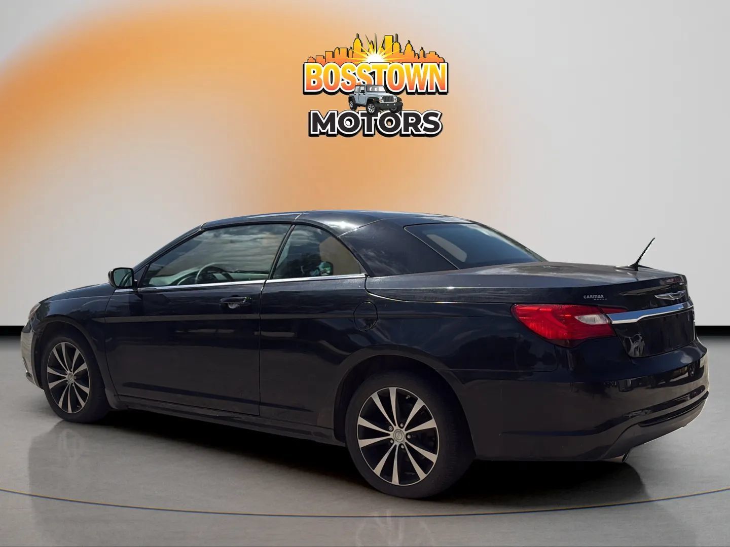 Used 2013 Chrysler 200 S FWD image 4
