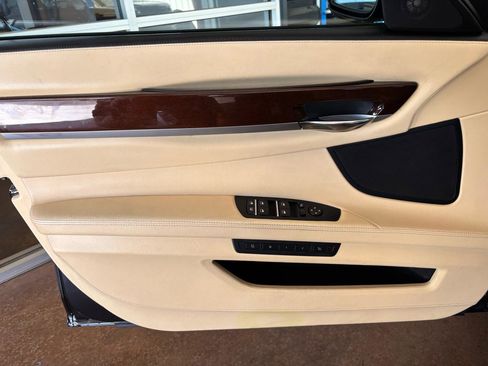 Used 2012 BMW 750Li image 20