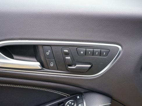 Used 2014 Mercedes-Benz CLA 250 CLA 250 image 3