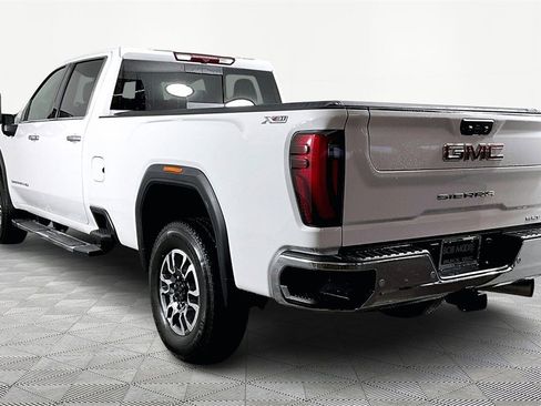 Used 2024 GMC Sierra 2500 SLT w/ SLT Premium Package image 4