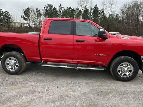 Used 2024 RAM 2500 Big Horn w/ Bed Utility Group image 7