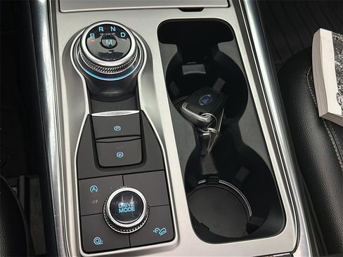 Used 2020 Ford Explorer Limited image 26