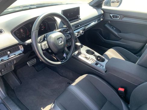 Used 2025 Honda Civic Sport image 11