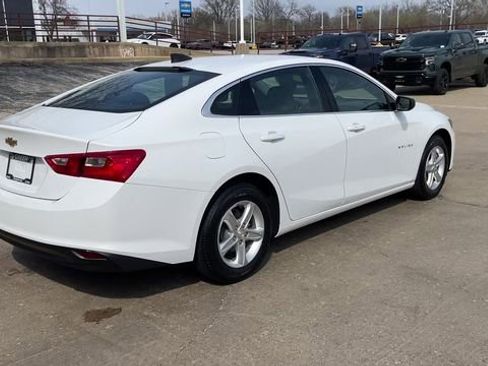 Used 2023 Chevrolet Malibu LS image 8