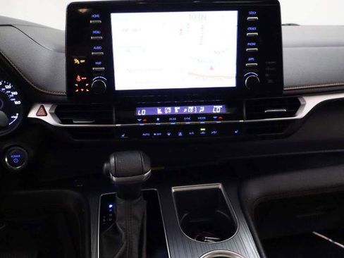 Used 2024 Toyota Sienna XSE w/ XSE Plus Package AWD/4WD image 28