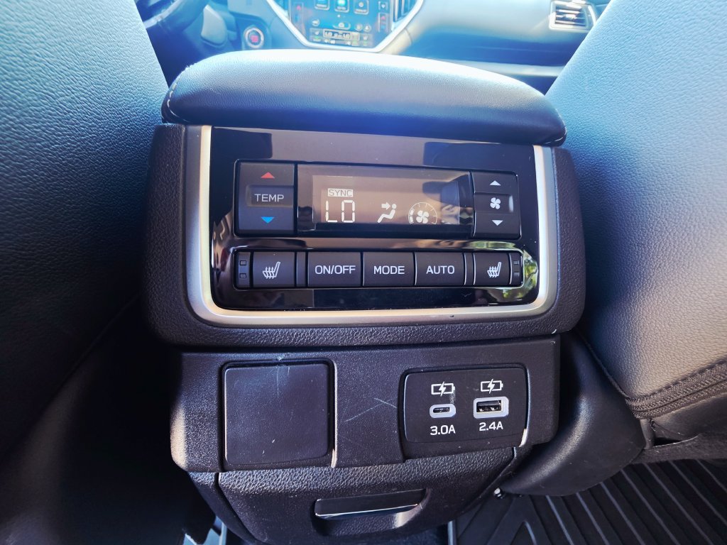 Used 2023 Subaru Ascent Limited AWD/4WD image 38
