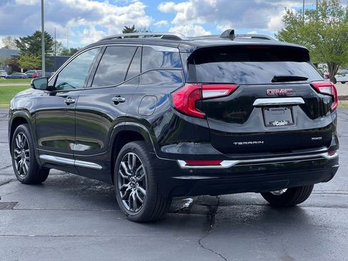 Used 2023 GMC Terrain Denali w/ Black Diamond Edition AWD/4WD image 12