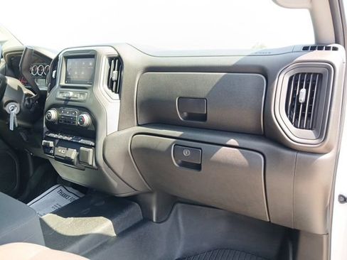 Certified 2022 Chevrolet Silverado 2500 Custom w/ Custom Convenience Package AWD/4WD image 30