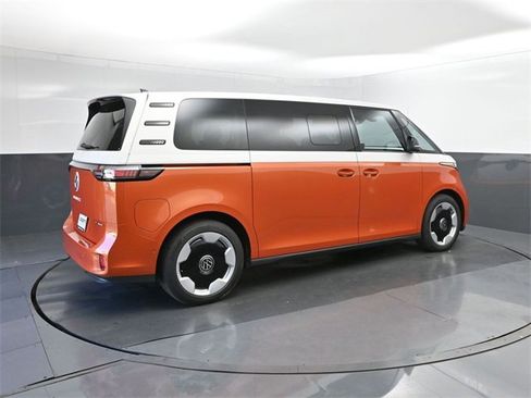 New 2025 Volkswagen ID. Buzz Pro S Plus image 15