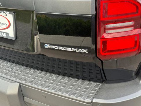 Certified 2025 Toyota Land Cruiser image 6