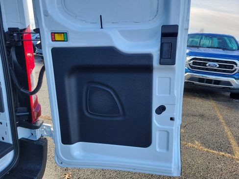New 2026 Ford Transit 250 148 Medium Roof image 8
