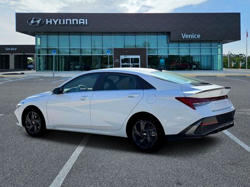 New 2026 Hyundai Elantra SEL Sport w/ Cargo Package FWD image 23