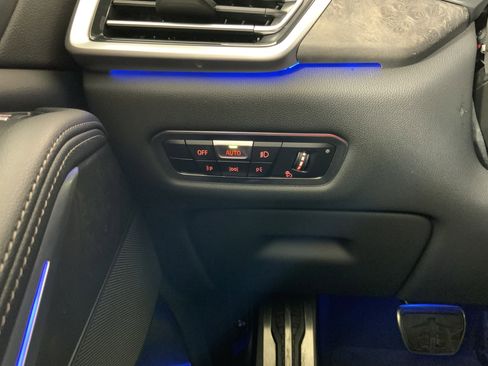 Used 2023 BMW X5 xDrive40i w/ M Sport Package image 21