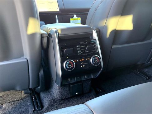New 2026 Land Rover Range Rover SE image 20
