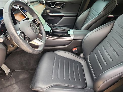 Certified 2025 Mercedes-Benz GLC 300 4MATIC image 14