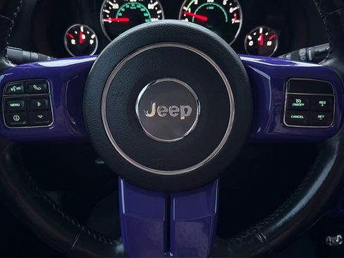 Used 2013 Jeep Wrangler Unlimited Sahara w/ Connectivity Group image 10