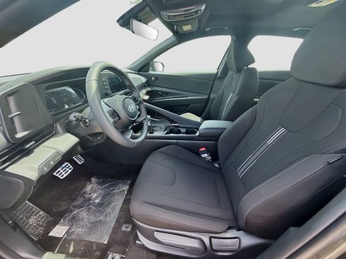 New 2026 Hyundai Elantra SEL Sport Premium FWD image 14