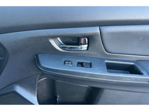 Used 2013 Subaru Impreza 2.0i Limited image 19