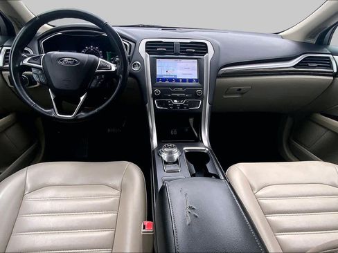Used 2020 Ford Fusion SEL FWD image 16