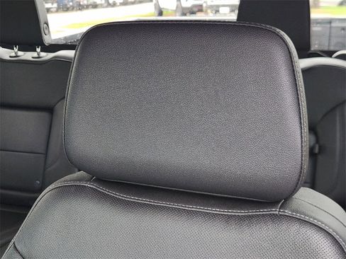 Used 2023 GMC Sierra 1500 SLT image 22