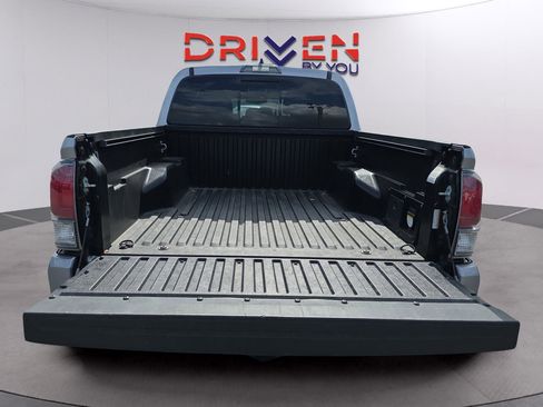 Used 2021 Toyota Tacoma TRD Sport image 32