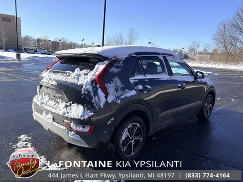 Certified 2024 Kia Niro EX image 5