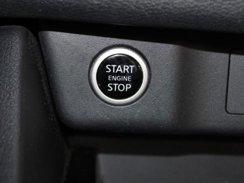 Used 2021 Nissan Rogue SV FWD image 38