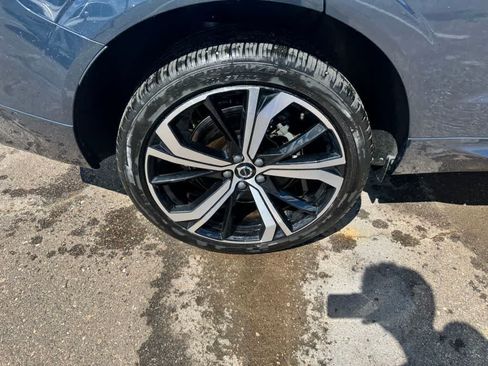 Used 2024 Volvo XC60 T8 Ultimate w/ Protection Package Premier AWD/4WD image 11