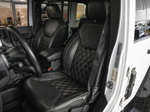 Used 2017 Jeep Wrangler Unlimited Sport w/ Quick Order Package 24S image 17