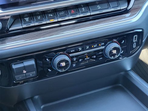 Used 2025 Chevrolet Silverado 2500 LT w/ Trail Boss Package image 17