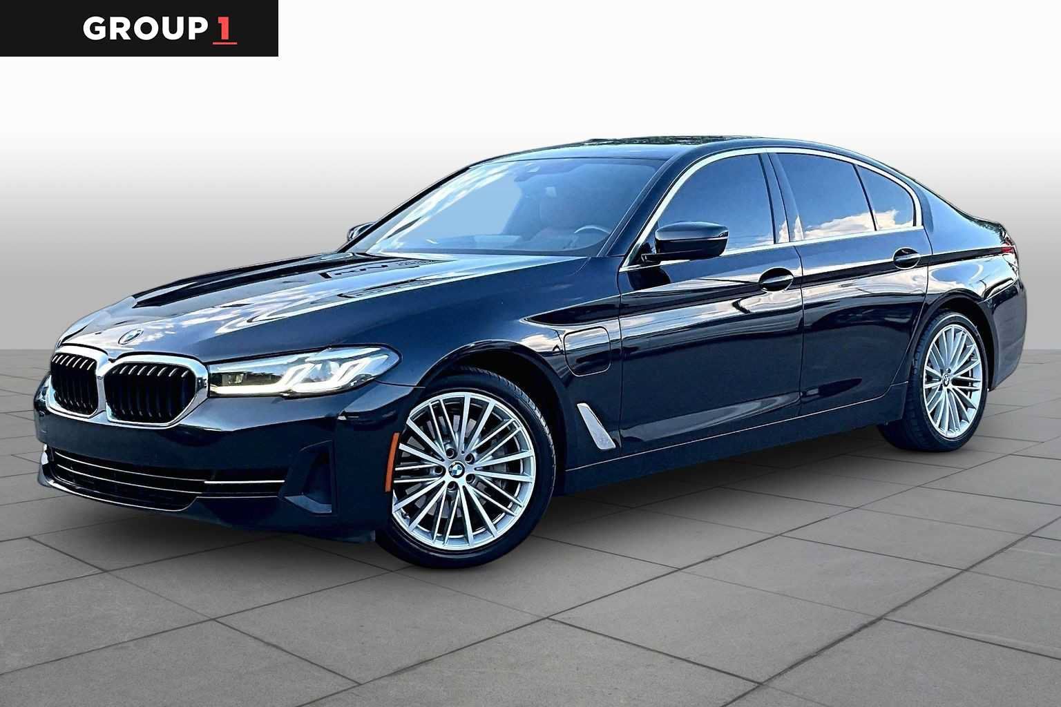 Used 2021 BMW 530e w/ Premium Package RWD image 1