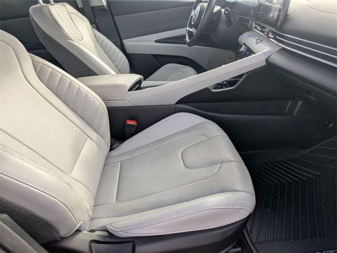 Certified 2023 Hyundai Elantra Limited w/ Cargo Package image 20