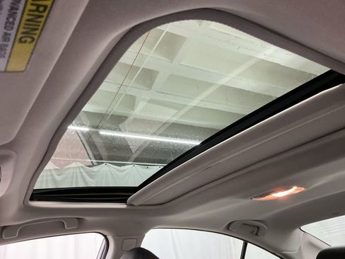 Used 2017 Subaru Legacy 2.5i Limited image 20