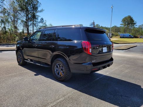 Certified 2025 Ford Expedition Tremor image 4