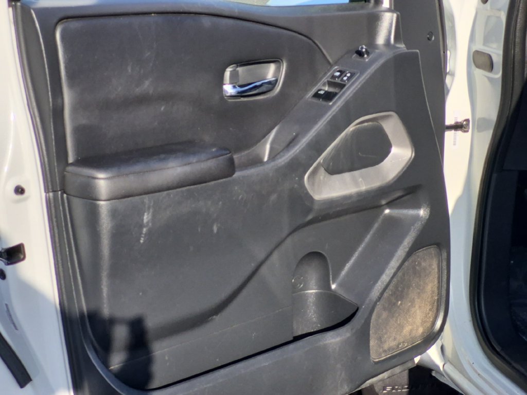 Used 2023 Nissan Frontier SV w/ Technology Package AWD/4WD image 12