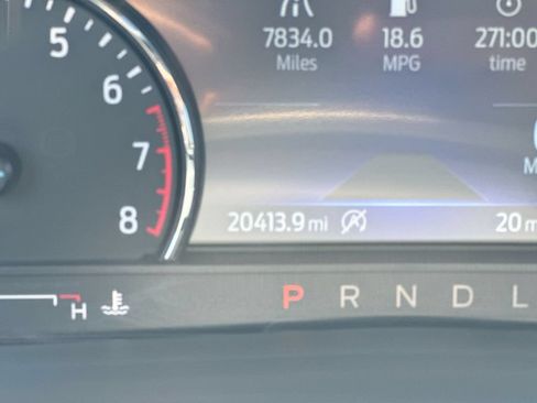 Used 2024 Ford Explorer XLT w/ Equipment Group 202A AWD/4WD image 13