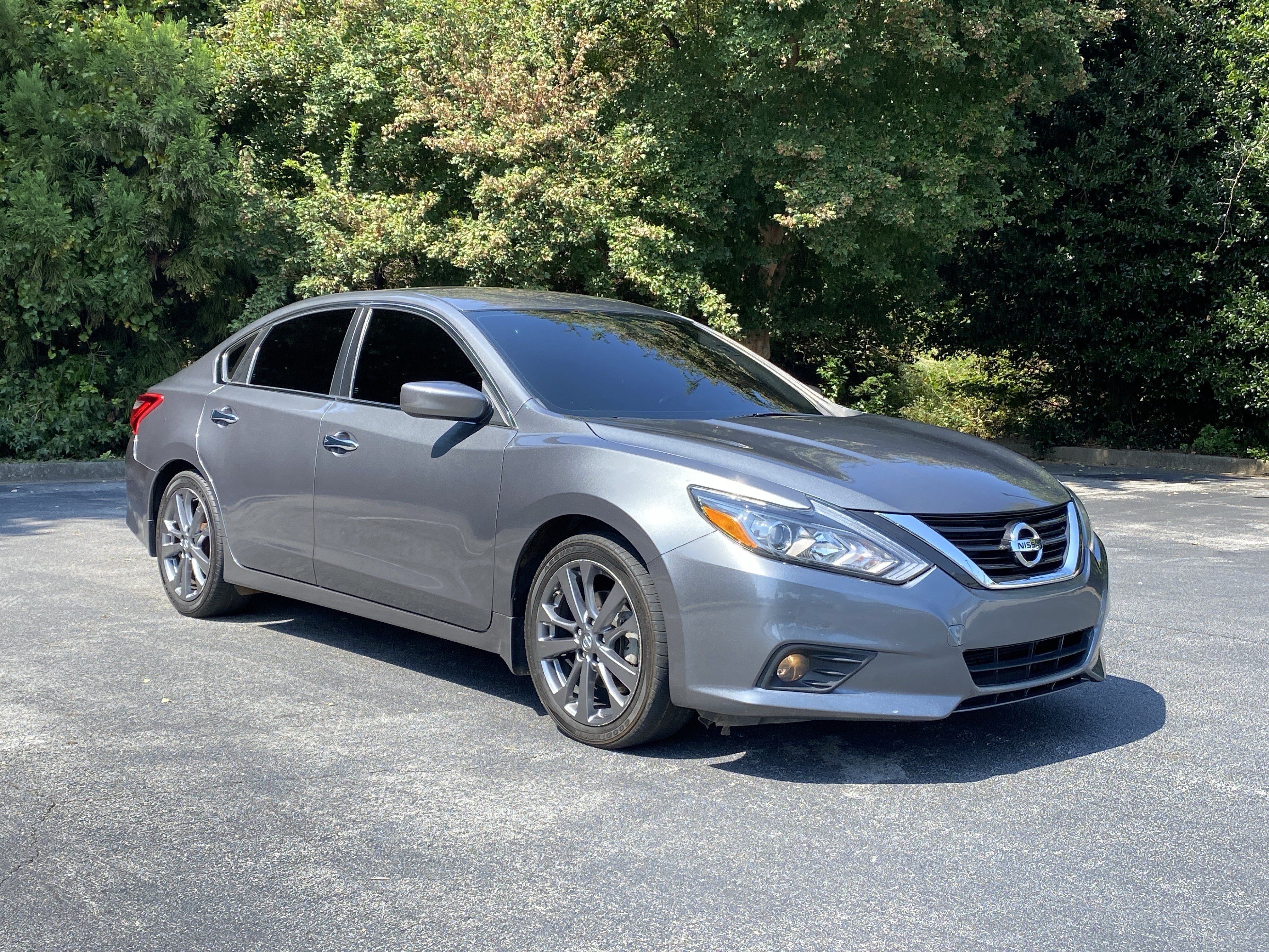 Used 2018 Nissan Altima 2.5 SR w/ SR Special Edition FWD image 2